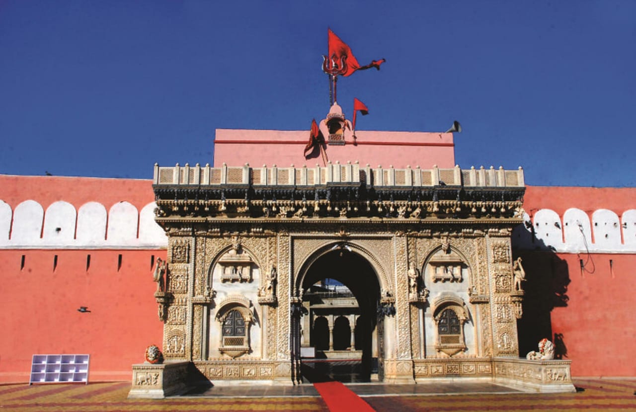 Karni Mata Temple Rajasthan: The Famous Rat Temple of India 